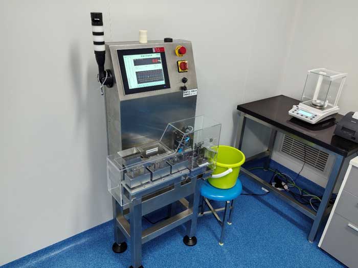 通用抽檢秤現(xiàn)場(chǎng)圖片.jpg 通用抽檢秤現(xiàn)場(chǎng)圖片.jpg